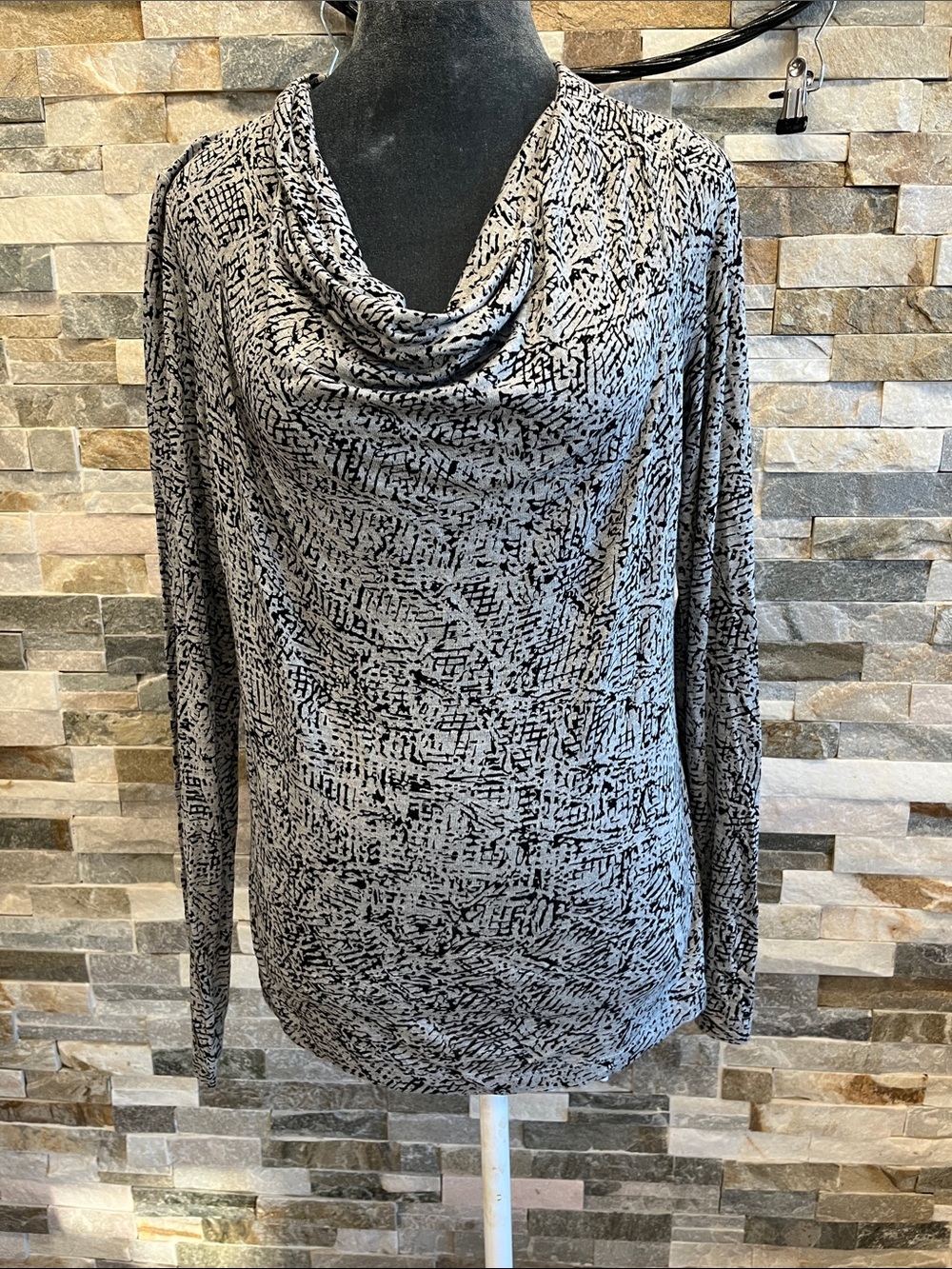 Liz Claiborne Gray & Black Cowl Neck Knit Top